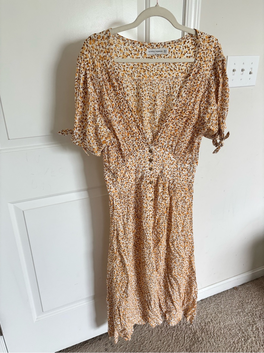 Faithfull the Brand Billie Midi Dress - Picture 2 of 8